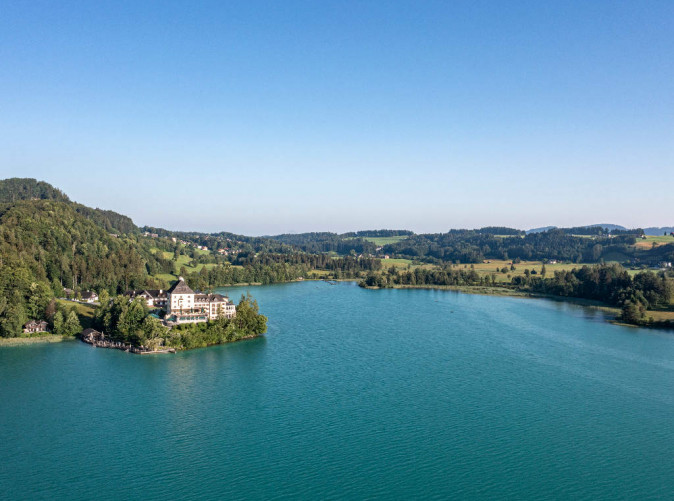 0030_Schoene Aussichten Touristik_00000121745_Schloss-Fuschl-Fuschlsee_Oesterreich-Werbung_Cross-Media-Redaktion